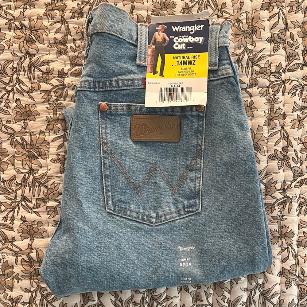 Wrangler Blue Bootcut Jeans with Classic Style